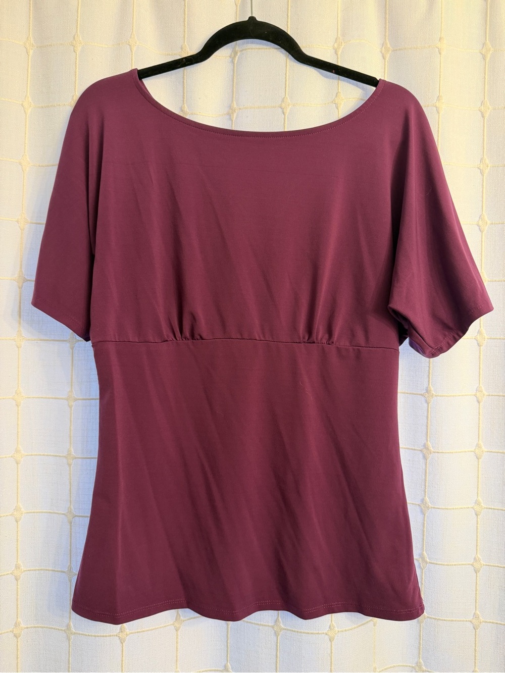 New York & Company Short Sleeve Scoop Neck Top - Plum